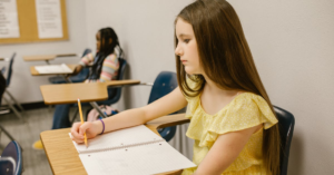 découvrez l'école frères voisin, un établissement éducatif engagé dans l'excellence académique et le développement personnel des élèves. avec des programmes variés et une atmosphère bienveillante, nous préparons nos étudiants à devenir des citoyens responsables et épanouis.