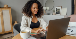 découvrez notre politique de travail à distance qui favorise la flexibilité et la productivité. apprenez-en plus sur les meilleures pratiques, les attentes et les outils nécessaires pour travailler efficacement depuis chez vous.