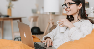 découvrez les avantages du télétravail : flexibilité, productivité améliorée et équilibre entre vie professionnelle et personnelle. apprenez à tirer le meilleur parti du télétravail pour optimiser votre journée et réduire le stress.