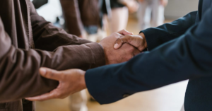 découvrez comment comprendre les concepts clés et les enjeux qui entourent le monde d'aujourd'hui. cette ressource vous guide à travers les idées essentielles pour acquérir une meilleure compréhension des défis contemporains.