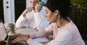 découvrez l'art du design pédagogique et apprenez à créer des expériences d'apprentissage engageantes et efficaces. explorez les principes, outils et stratégies essentielles pour transformer le contenu en formations dynamiques et interactives.
