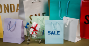 découvrez les implications d'une réduction de salaire, ses conséquences sur le bien-être financier et les conseils pour gérer cette transition. apprenez à naviguer dans cette situation délicate avec des stratégies adaptées.