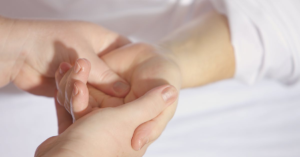 découvrez l'importance du self-care et apprenez à prendre soin de vous au quotidien. explorez des conseils pratiques, des routines de bien-être et des stratégies pour améliorer votre santé mentale et physique.