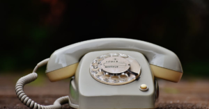 découvrez comment le téléphone préqualification peut optimiser votre processus de vente. informez-vous sur les meilleures pratiques pour qualifier efficacement vos prospects et transformer vos appels en opportunités commerciales.