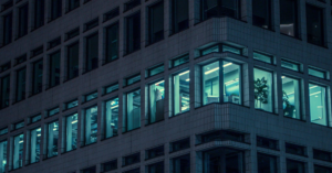 découvrez les enjeux de la compensation pour le travail de nuit, y compris les droits des travailleurs, les conditions de travail et les options de rémunération. informez-vous sur les meilleures pratiques pour assurer une juste compensation des employés qui travaillent en horaires nocturnes.