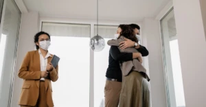 découvrez les différentes approches éthiques, leurs principes fondamentaux et leur importance pour guider les décisions responsables dans la vie personnelle et professionnelle.