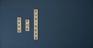 découvrez des jeux de communication amusants et interactifs pour renforcer l’esprit d’équipe, améliorer l’écoute active et développer des compétences relationnelles en groupe ou en entreprise.