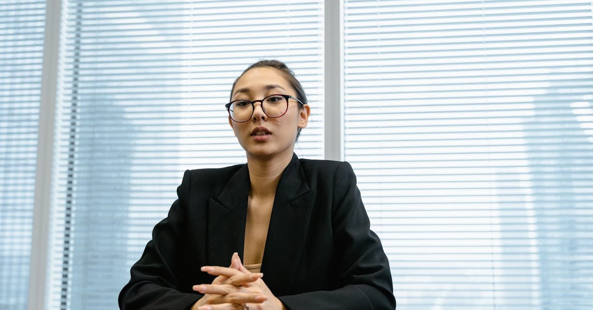 évaluation des compétences des conseillers en emploi pour optimiser l'accompagnement professionnel et améliorer l'insertion sur le marché du travail.