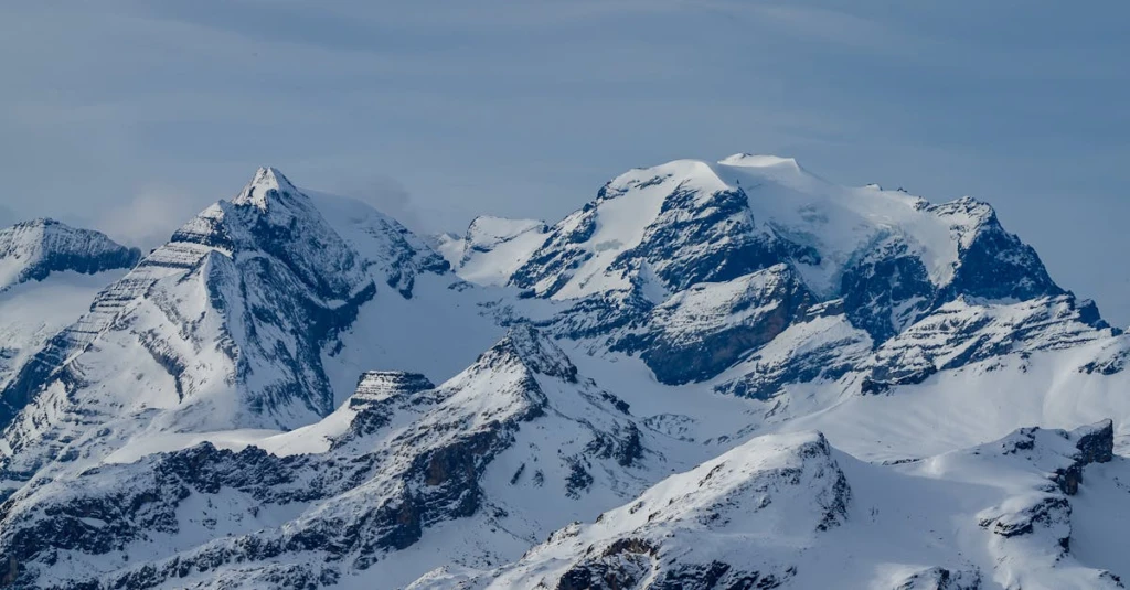 découvrez le salaire moyen d'un électricien en suisse, les facteurs influençant la rémunération et les opportunités de carrière dans ce secteur en pleine croissance.