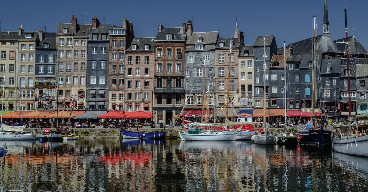 découvrez la gastronomie normande : saveurs authentiques, produits locaux et recettes traditionnelles de normandie.